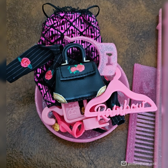 Rainbow High Daria Roselyn Doll - Picture 6 of 7